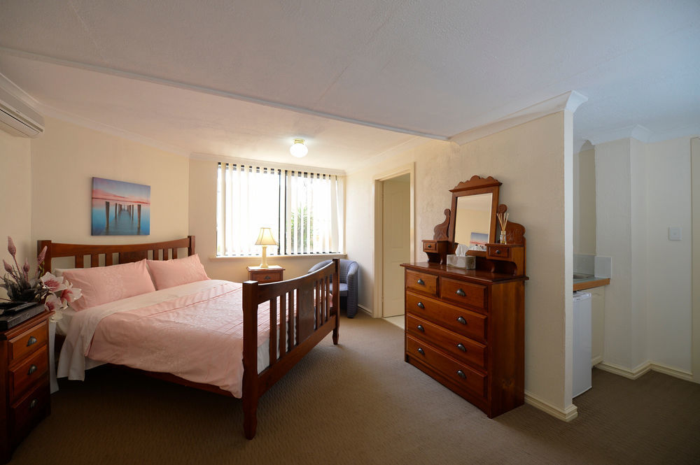 Palm Beach Guest House Rockingham Extérieur photo