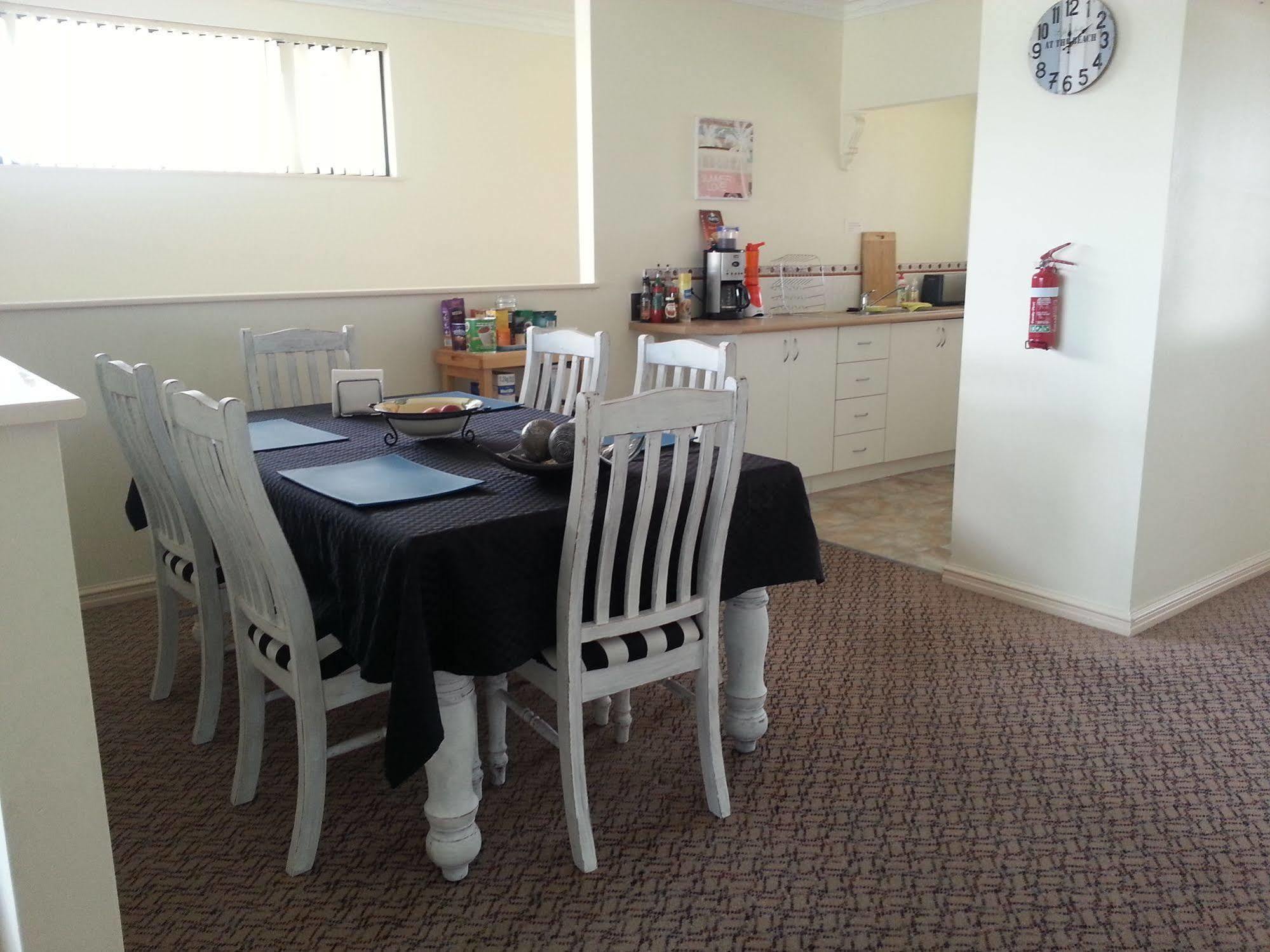 Palm Beach Guest House Rockingham Extérieur photo